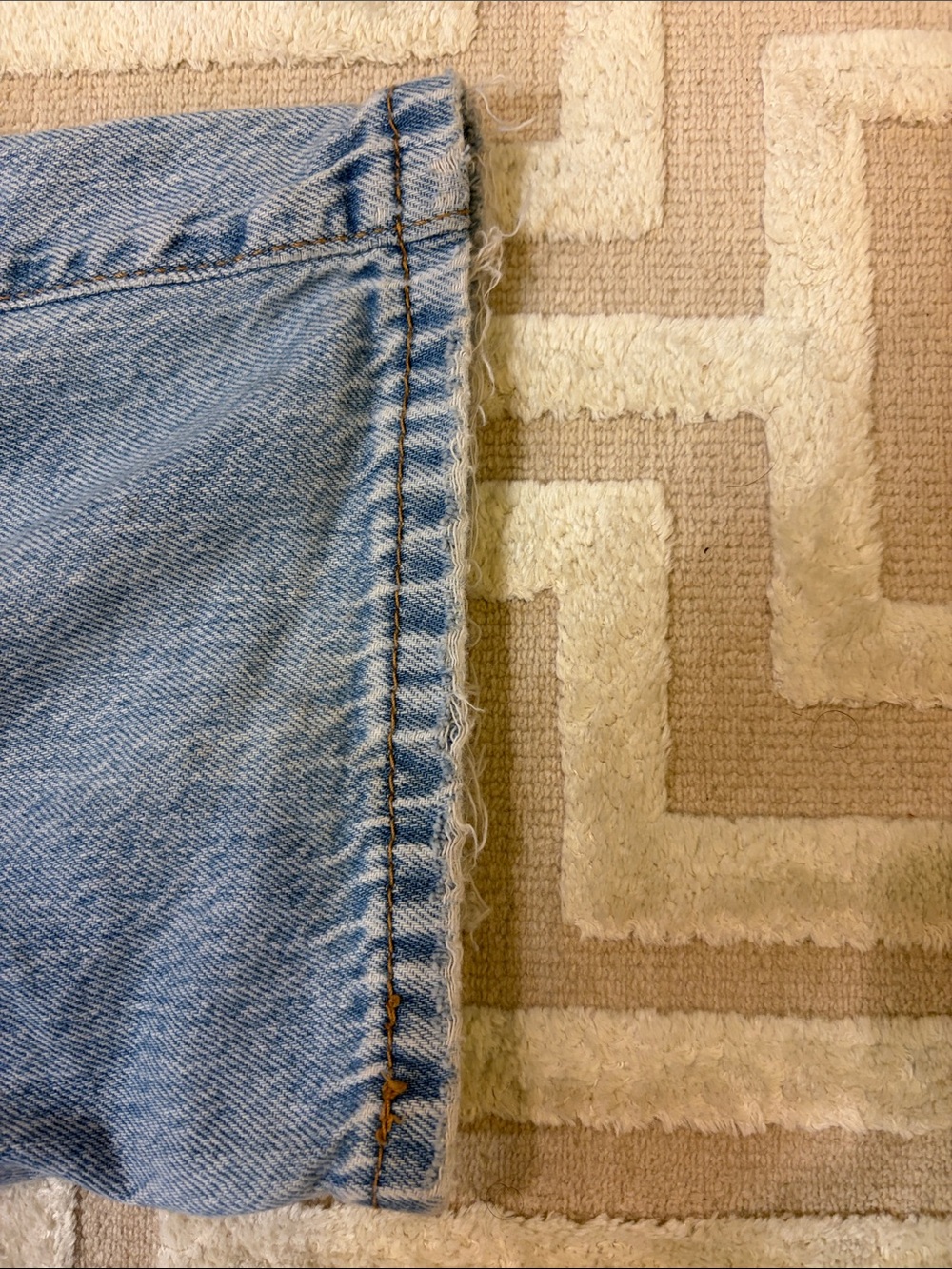 Abercrombie kids baggy light blue ripped jeans - Picture 5 of 8